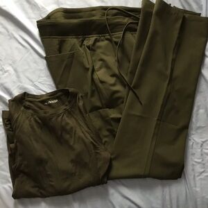 Mandala Scrub pants Pants Relaxed Fit with under-scrub tee